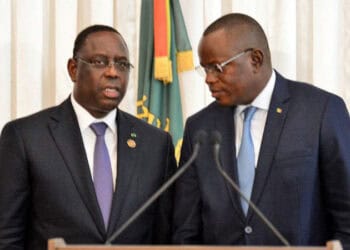 Réhabilitation des stades Demba Diop et Senghor : Le président Macky Sall met la pression sur la Fédé de foot et le ministre des Sports. - wiwsport