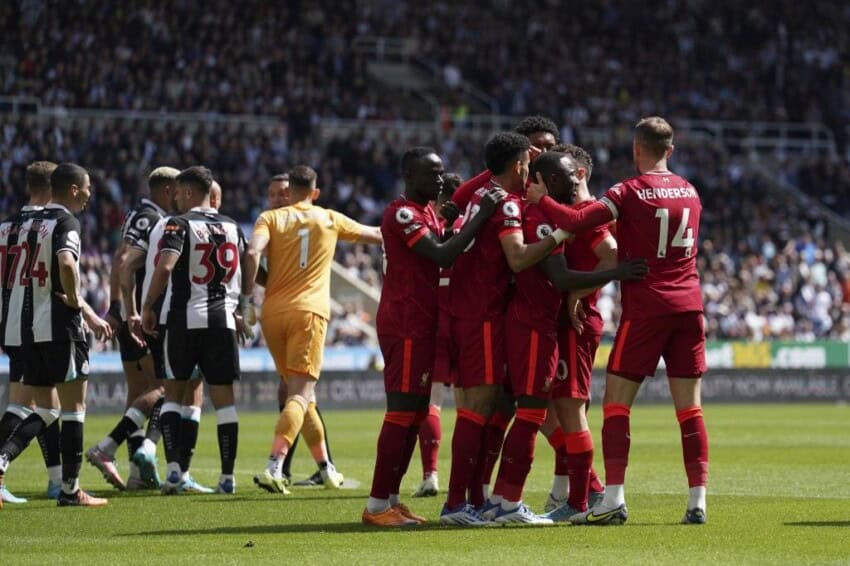 Premier League : Liverpool assure face à Newcastle (0-1) et repasse provisoirement en tête ! - wiwsport Premier League : Liverpool assure face à Newcastle (0-1) et repasse provisoirement en tête ! - wiwsport