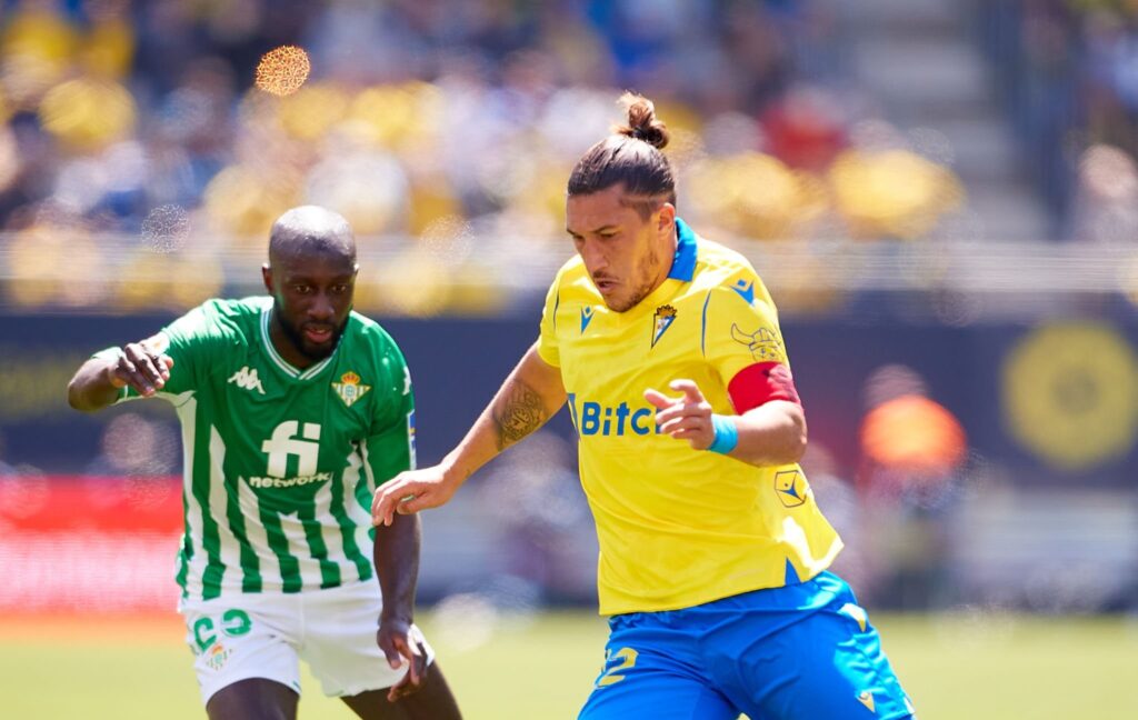 LaLiga : Le Real Betis, avec Youssouf Sabaly, renverse Cádiz - wiwsport LaLiga : Le Real Betis, avec Youssouf Sabaly, renverse Cádiz - wiwsport