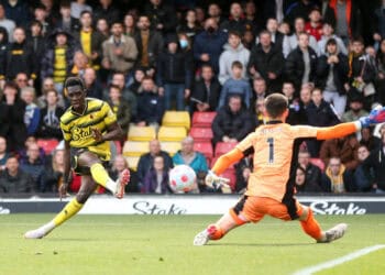 Premier League : Corrigé par Leeds United (0-3), Watford d'Ismaïla Sarr s'enfonce un peu plus - wiwsport