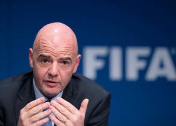 Mondial Qatar 2022 : La FIFA dément vouloir rallonger le temps réglementaire des matchs à 100 minutes - wiwsport