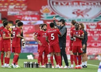 Jurgen Klop se plaint du calendrier chargé de son équipe : « Heureusement, nous sommes assez bons pour ne pas sortir tôt »