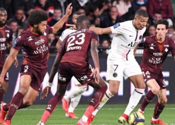 Ligue 1 : Corrigé par le PSG, le FC Metz relégué en Ligue 2 ! - wiwsport