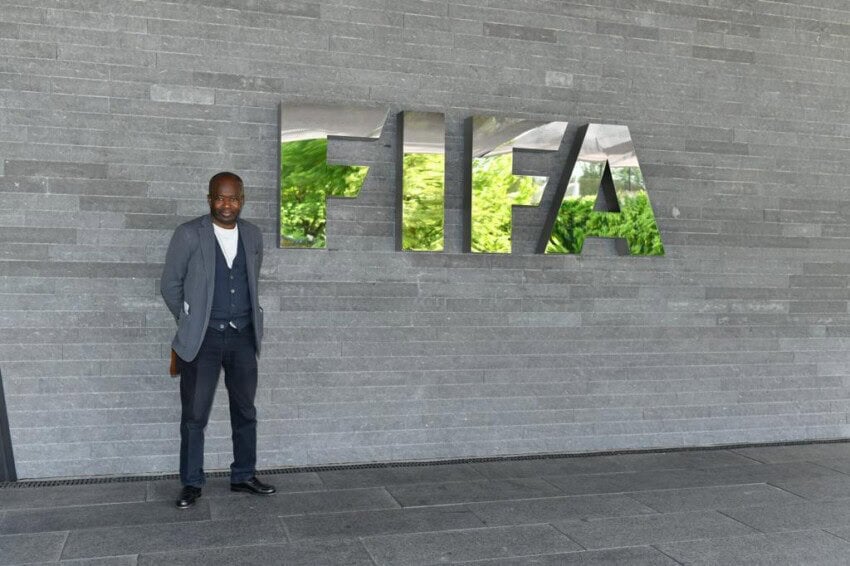JOJ Dakar 2026 : le président du CNOSS en visite à la FIFA - wiwsport JOJ Dakar 2026 : le président du CNOSS en visite à la FIFA - wiwsport