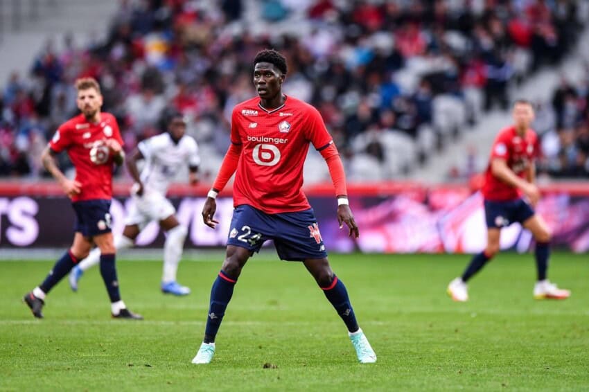 Equipe Nationale : Appelé pour la première fois avec la Belgique, Amadou Onana s'éloigne des Lions ! - wiwsport Equipe Nationale : Appelé pour la première fois avec la Belgique, Amadou Onana s'éloigne des Lions ! - wiwsport