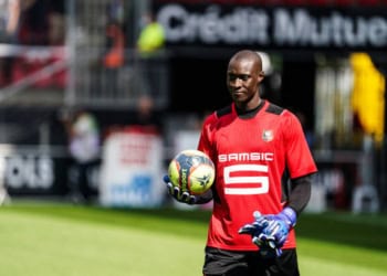 Stade Rennais : L&rsquo;entraîneur Bruno Genesio au secours d&rsquo;Alfred Gomis, « le 3e gardien le plus décisif »