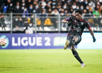Nîmes Olympique : Sidy Sarr rompt son contrat à l'amiable et s'en va ! - wiwsport