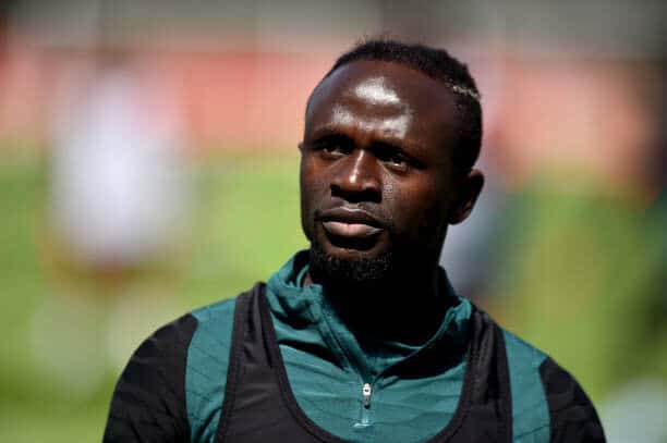 Mercato - Liverpool : Le Bayern Munich a les idées claires pour s'offrir Sadio Mané - wiwsport KIRKBY, ENGLAND - MAY 12: (THE SUN OUT, THE SUN ON SUNDAY OUT) Sadio Mane of Liverpool during a training session at AXA Training Centre on May 12, 2022 in Kirkby, England. (Photo by Andrew Powell/Liverpool FC via Getty Images)
