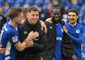 Vainqueur de la Bundesliga 2, Salif Sané a fait ses adieux au Schalke 04 ! - wiwsport
