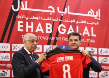 Gamal Allam, President of the Football Association, give Ehab Galal, coach of the Egyptian national team his T.Shirt during A press conference for the Egyptian Football Association to present the new coach of the Egyptian national team, "Ehab Galal" and the new technical staff, at the headquarters of the Football Association on Sunday, May 8, 2022 (Photo by Ayman Aref/NurPhoto via Getty Images)