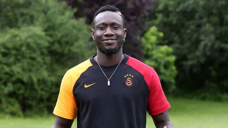 Mbaye Diagne sur sa prochaine saison : "Je suis dévoué à Galatasaray et je suis prêt mentalement" - wiwsport Mbaye Diagne sur sa prochaine saison : "Je suis dévoué à Galatasaray et je suis prêt mentalement" - wiwsport