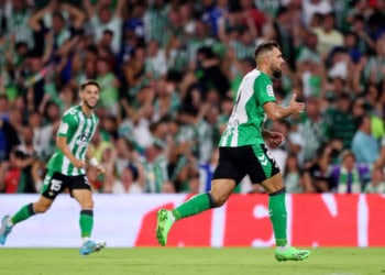 LaLiga : Le Real Betis de Youssouf Sabaly enchaîne contre Osasuna et passe en tête du classement - wiwsport