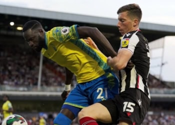 League Cup : Nottingham s'impose tranquillement contre Grimsby, Cheikhou Kouyaté sort sur blessure - wiwsport