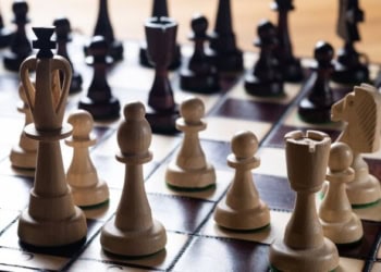 Échecs : Championnat National (phase 2) : Aziz Ly, le Roi d'un Top 8 homologué ! - wiwsport