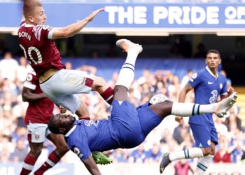Premier League : Chelsea s'en sort à Stamford Bridge en renversant West Ham - wiwsport
