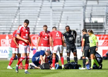 Stade Brestois : Noah Fadiga sorti sur blessure contre Ajaccio - wiwsport