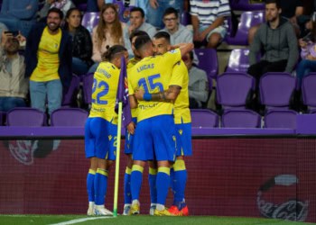 LaLiga : Cádiz de Momo Mbaye marque et décroche enfin ses premiers points de la saison contre Valladolid - wiwsport