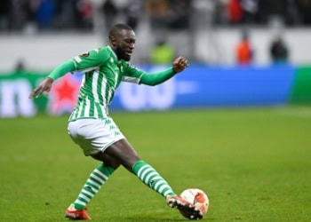 Real Betis : Youssouf Sabaly fait son retour dans le groupe pour affronter l'AS Roma en Europa League - wiwsport