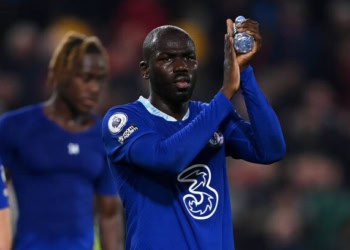 Chelsea : Absent contre Manchester United, Kalidou Koulibaly est touché à un genou - wiwsport