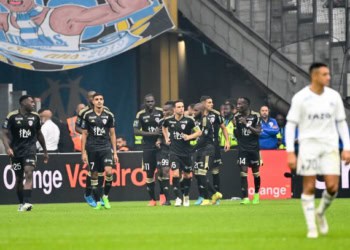 Ligue 1 : L'OM, avec Pape Gueye et Bamba Dieng, concède sa première défaite contre l'AC Ajaccio - wiwsport