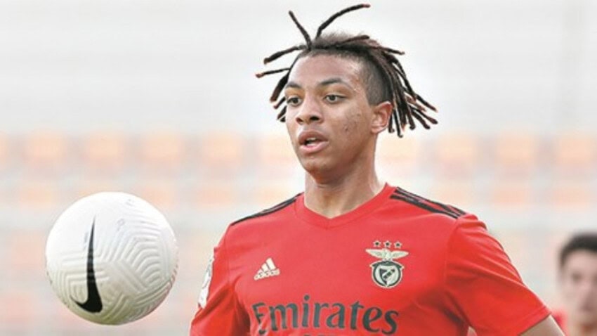 Liga Pro: Cher Ndour signe un doublé lors du match entre Benfica B et Club Desportivo de Mafra (5-1) - wiwsport