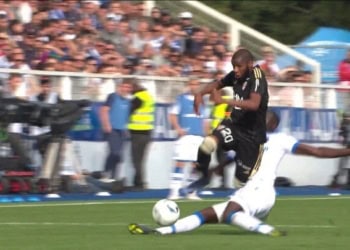 Ligue 1 : Mbaye Niang (Auxerre) expulsé contre Ajaccio - wiwsport