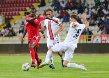 SPOR TOTO 1. LIG'DE BOLUSPOR, KENDI SAHASINDA GENCLERBIRLIGI ILE KARSILASTI. FOTOGRAF-BOLU-DHA