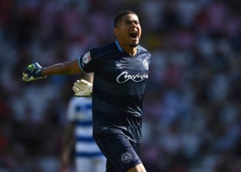 SUNDERLAND, ENGLAND - AUGUST 13: QPR goalkeeper Seny Dieng celebrates after scoring the second QPR goal during the Sky Bet Championship between Sunderland and Queens Park Rangers at Stadium of Light on August 13, 2022 in Sunderland, England. (Photo by Stu Forster/Getty Images)