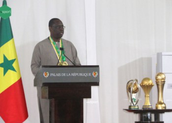 (Vidéo) Macky Sall annonce un programme national de soutien au football local ! - wiwsport