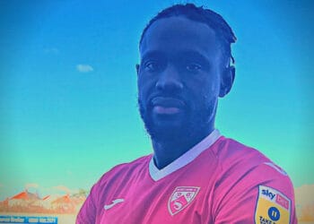 Mercato : Baye Oumar Niasse rebondit encore en D3 d'Angleterre - wiwsport