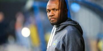 Omar DAF (Entraineur Sochaux FCSM) during the Ligue 2 BKT match between Pau and Sochaux on April 22, 2022 in Pau, France. (Photo by Romain Perrocheau/FEP/Icon Sport) - Photo by Icon sport