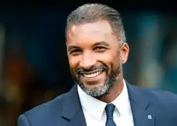 Ligue 1 : Habib Beye poursuit l’aventure avec Rennes jusqu’en 2026 après avoir assuré le maintien - wiwsport