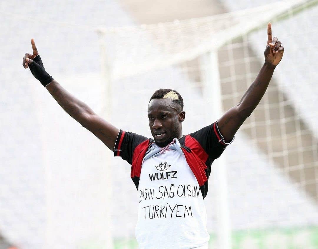 Mbaye Diagne : « Mon avenir ? Je veux aller chercher de l'argent, mon esprit n'est plus en Turquie » - wiwsport Mbaye Diagne : « Mon avenir ? Je veux aller chercher de l'argent, mon esprit n'est plus en Turquie » - wiwsport