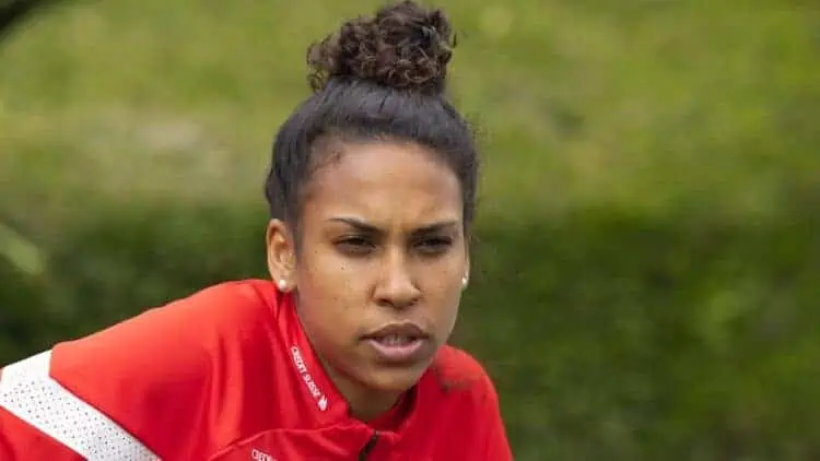 Racisme - Coumba Sow (internationale suisse) se dévoile : «Je suis trop blanche au Sénégal et trop noire en Suisse» - wiwsport