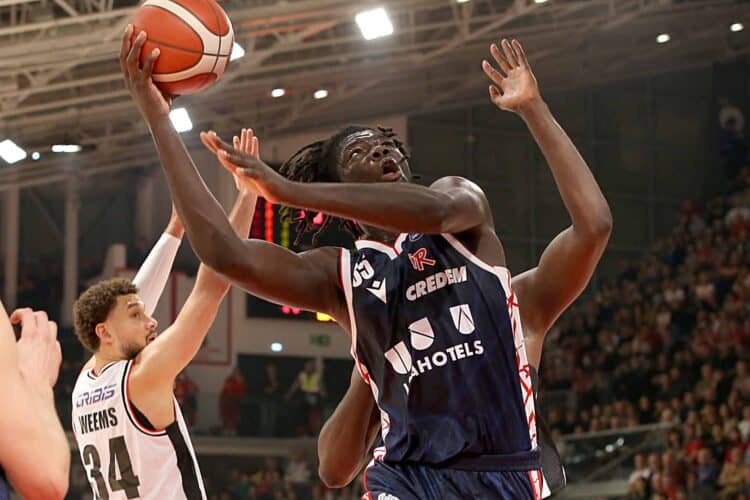 Transferts Basket : Mouhamet Diouf va quitter l'Italie pour l'Espagne - wiwsport Transferts Basket : Mouhamet Diouf va quitter l'Italie pour l'Espagne - wiwsport