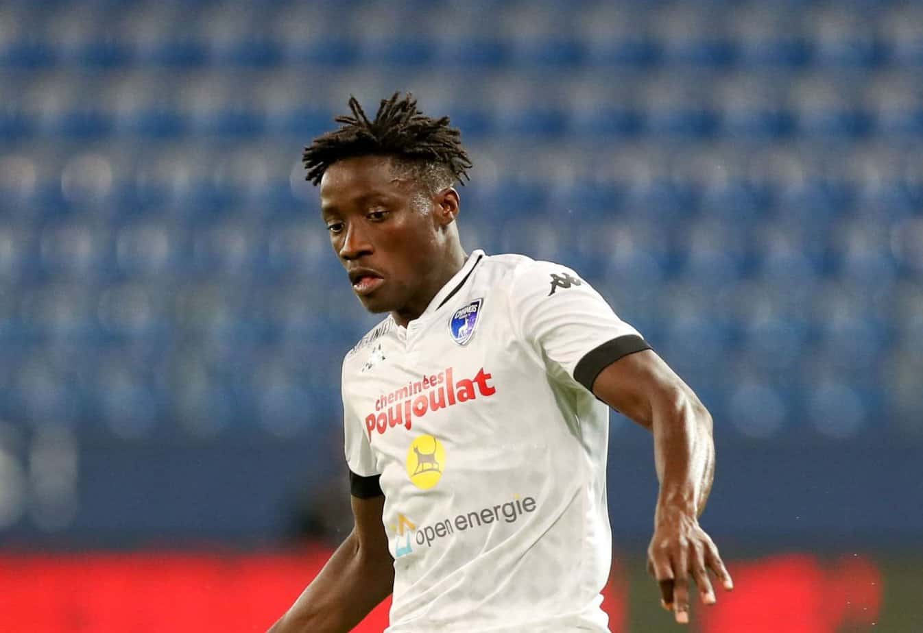 mercato-amadou-sagna-niort-va-filer-guingamp-wiwsport