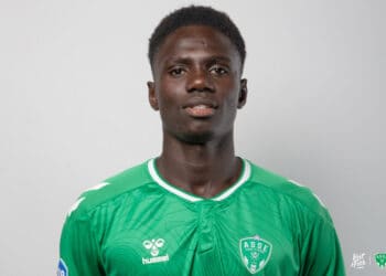 Saint –Etienne : Cheikh Fall signe son premier contrat professionnel - wiwsport