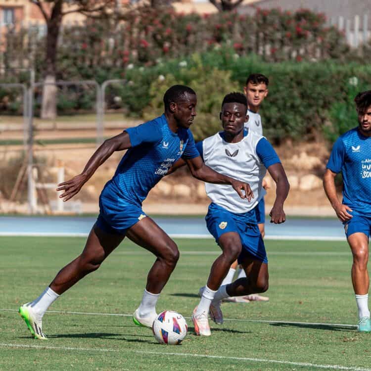 LaLiga : Dion Lopy titulaire pour la première fois avec Almería - wiwsport