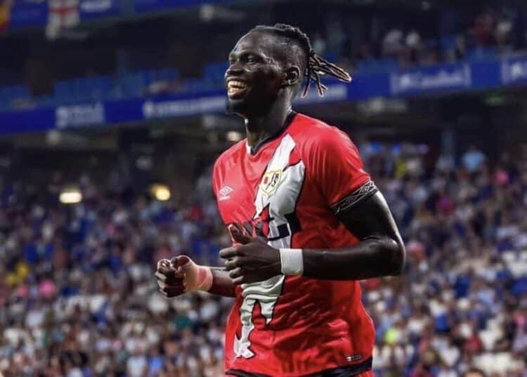 Liga : Le Rayo Vallecano enchaîne face à Granada avec un but de Pathé Ciss - wiwsport Liga : Le Rayo Vallecano enchaîne face à Granada avec un but de Pathé Ciss - wiwsport