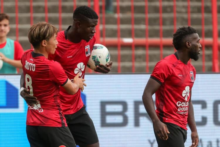 Pro League : Le RWD Molenbeek renverse le Cercle Bruges avec un but de Makhtar Gueye - wiwsport Pro League : Le RWD Molenbeek renverse le Cercle Bruges avec un but de Makhtar Gueye - wiwsport