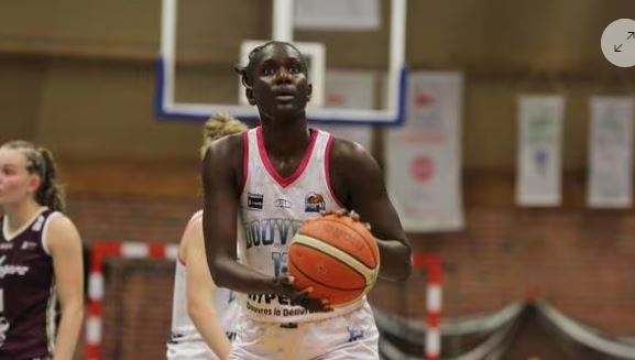 Basketball - DBCN : Avec 18 points au compteur, Khady Séne débute en fanfare - wiwsport Basketball - DBCN : Avec 18 points au compteur, Khady Séne débute en fanfare - wiwsport