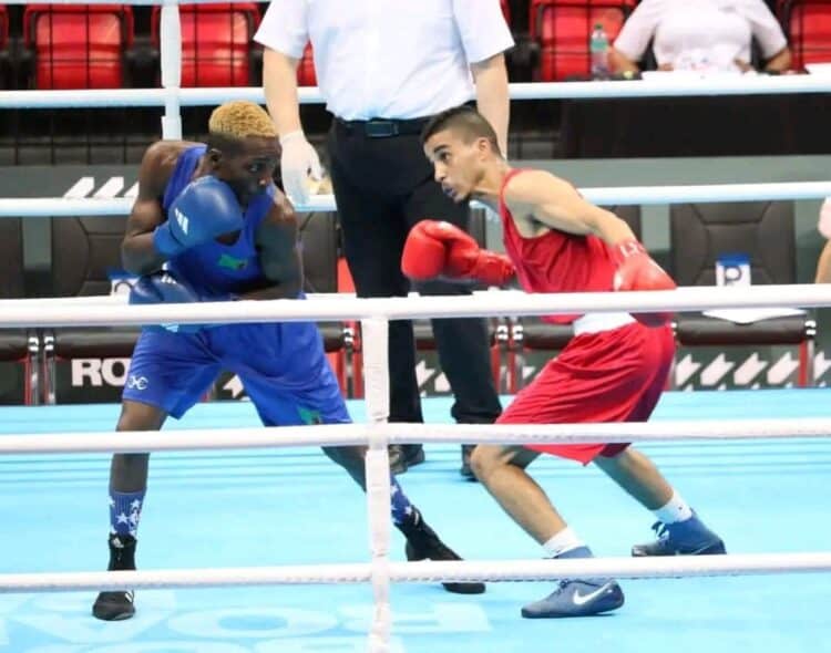 Boxe - TQO : Phénoménal, le "showman" zambien Patrick Chinyemba met K.O le tunisien Zidi Eddine et se qualifie pour les JO - wiwsport Boxe - TQO : Phénoménal, le "showman" zambien Patrick Chinyemba met K.O le tunisien Zidi Eddine et se qualifie pour les JO - wiwsport