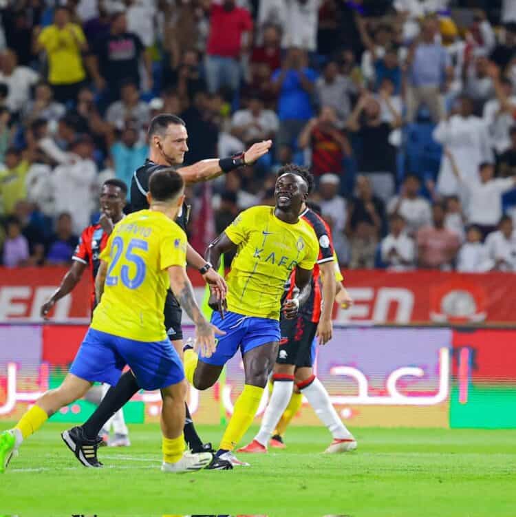 Saudi Pro League : Al-Nassr domine Al-Raed avec un but de Sadio Mané - wiwsport Saudi Pro League : Al-Nassr domine Al-Raed avec un but de Sadio Mané - wiwsport