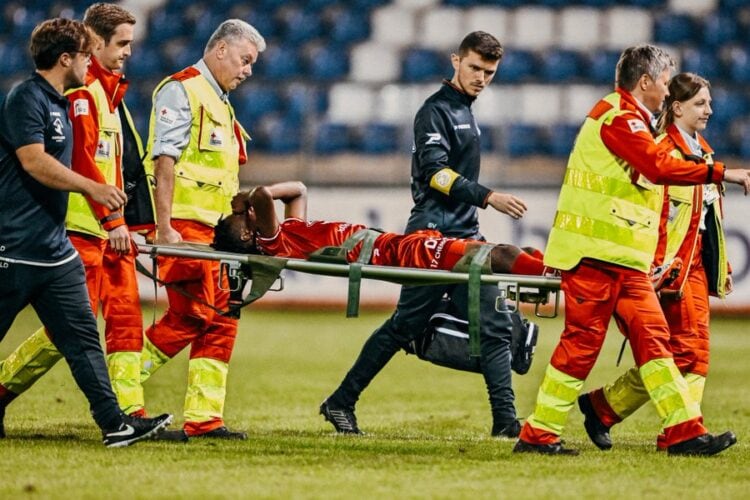Belgique - Blessé aux adducteurs, Pape Demba Diop sera absent plusieurs mois - wiwsport Belgique - Blessé aux adducteurs, Pape Demba Diop sera absent plusieurs mois - wiwsport