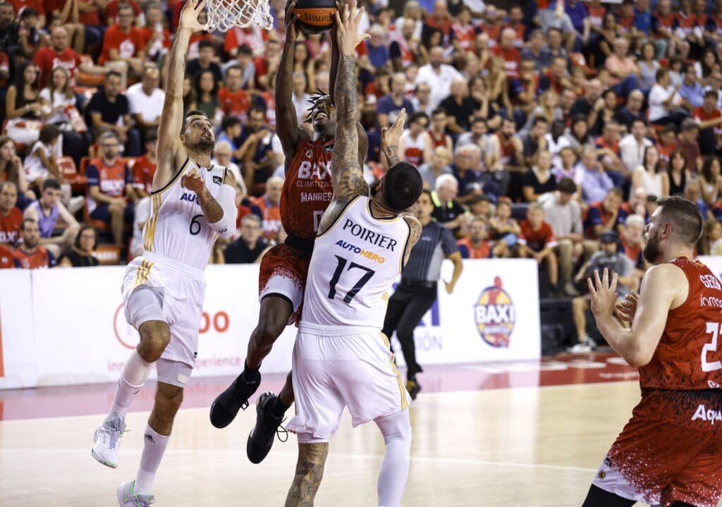 Liga Endesa : Brancou Badio brille encore malgré la défaite de Manresa face au Real Madrid - wiwsport Liga Endesa : Brancou Badio brille encore malgré la défaite de Manresa face au Real Madrid - wiwsport
