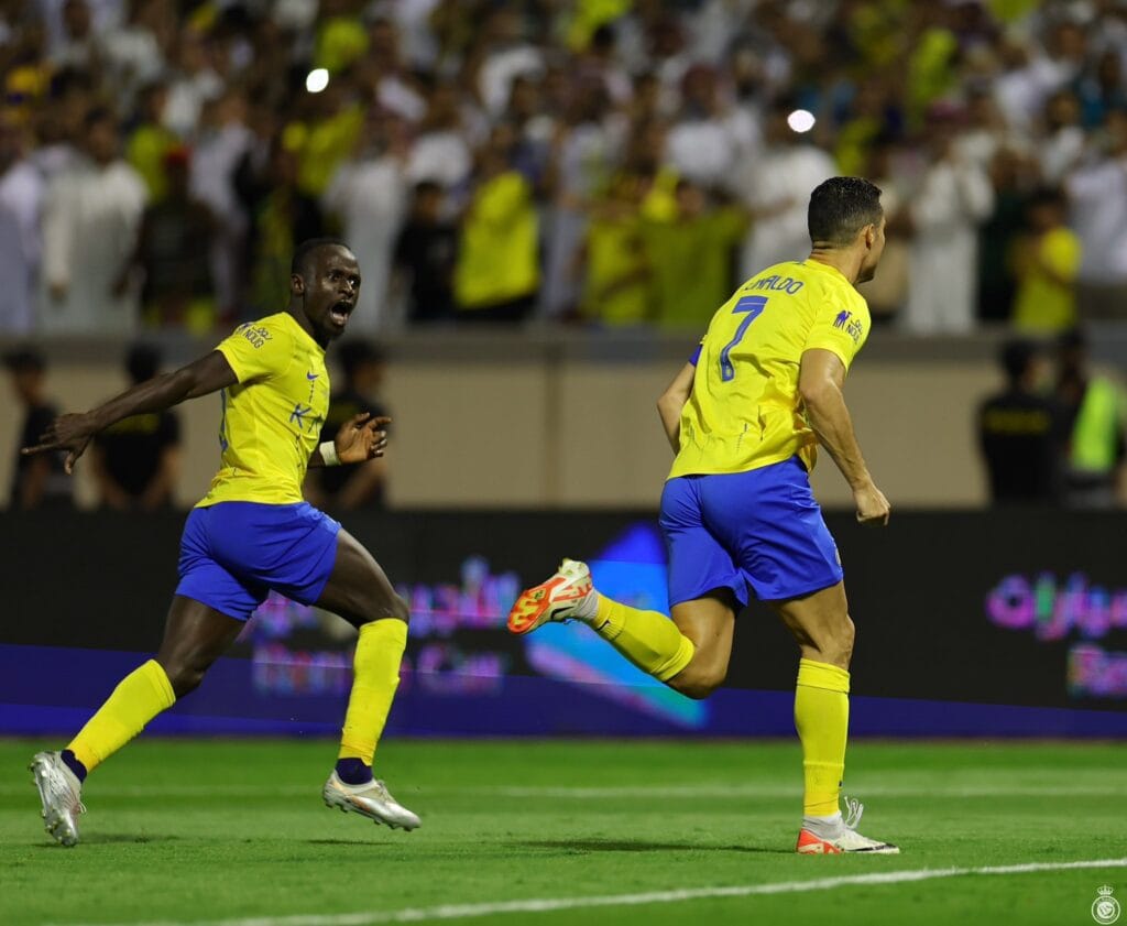 Saudi Pro League : Al Nassr bat Al Taee sur le fil et s'accroche en haut du tableau - wiwsport