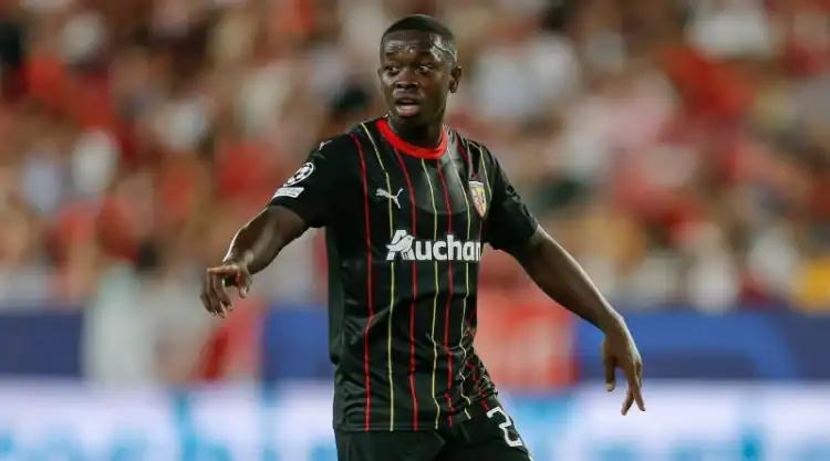 Ligue 1 : Lens enchaîne avec un nouveau succès contre Strasbourg - wiwsport Ligue 1 : Lens enchaîne avec un nouveau succès contre Strasbourg - wiwsport