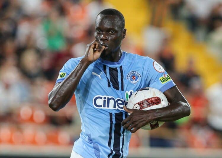 Süper Lig : Avec Mamadou Fall buteur, Kasimpasa revient de nulle part et arrache le nul face à Alanyaspor (3-3) - wiwsport