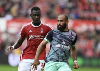 Premier League : Nottingham Forest tient le nul contre Brentford malgré l'expulsion de Moussa Niakhaté - wiwsport