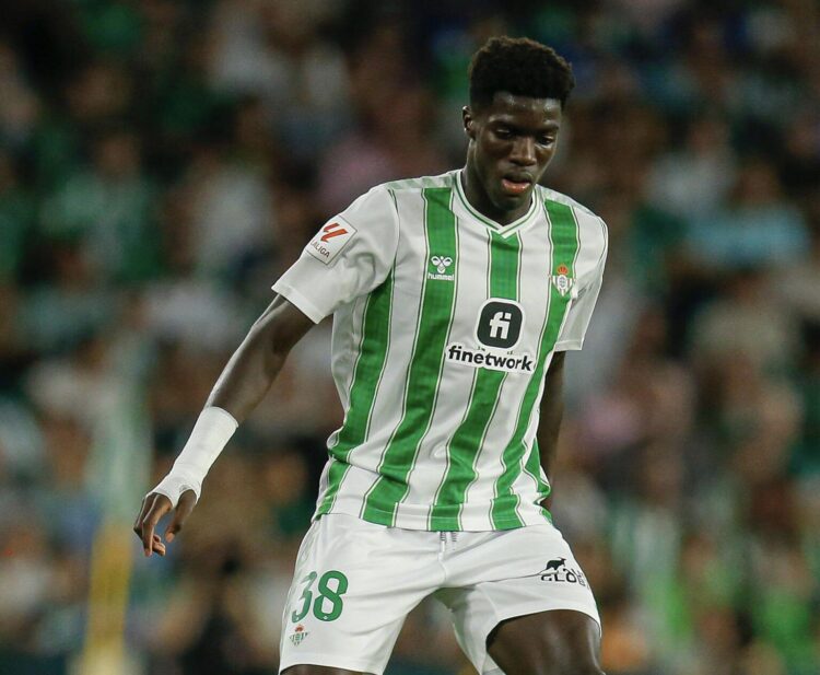 Manuel Pellegrini, entraîneur du Real Betis sur Assane Diao : « Qu'il continue ou non avec l'équipe première, ça dépend entièrement de lui » - wiwsport